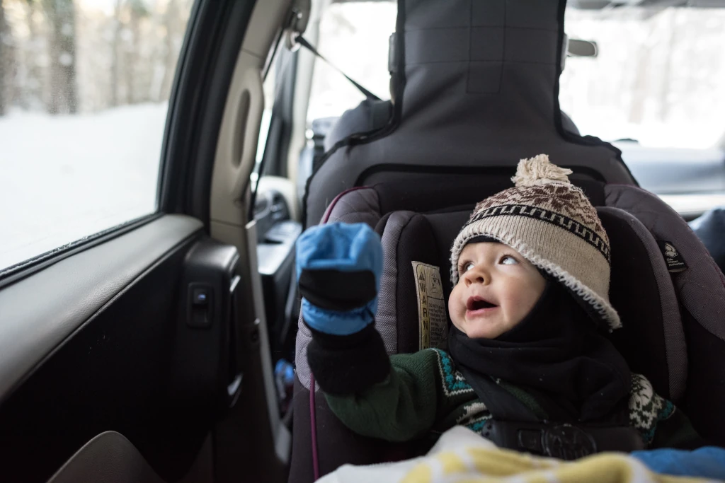 jak ubrac dziecko do fotelika zima jak-ubrac-dziecko-do-fotelika-zima1