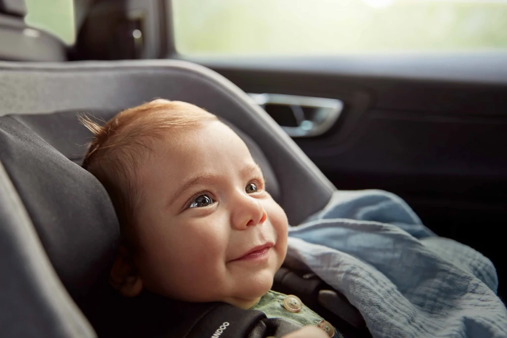 przewozenie-dziecka-na-przednim-siedzeniu przewozenie-dziecka-na-przednim-siedzeniu