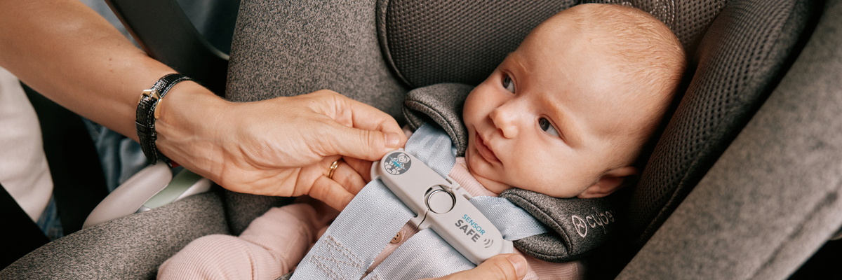 cybex cloud t vs maxi cosi pebble slide pro zdjęcie tytułowe