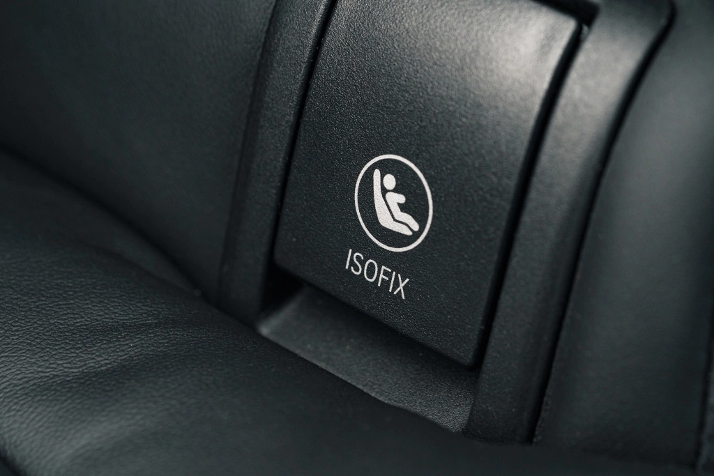 Isofix to system mocowania fotelików dziecięcych w samochodzie
