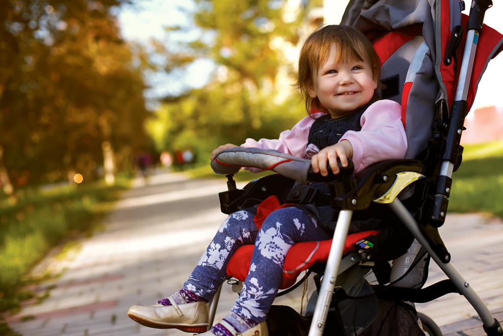 Kiedy zmienić wózek dla dziecka?